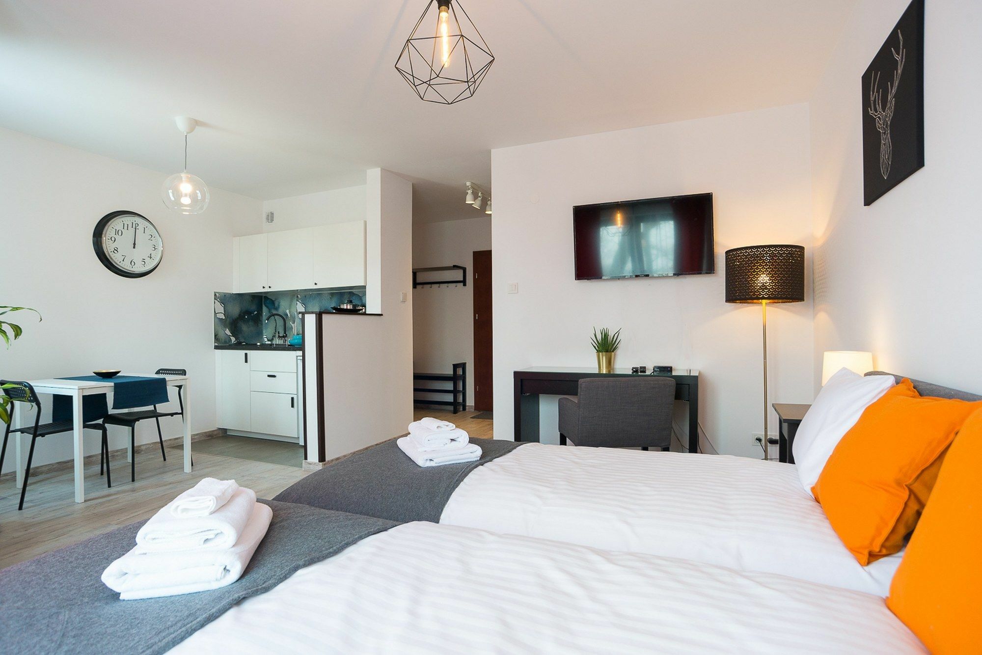 Rentplanet - Sandomierska 3 *